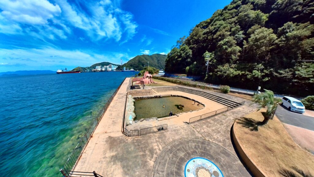 舞鶴親海公園のプール