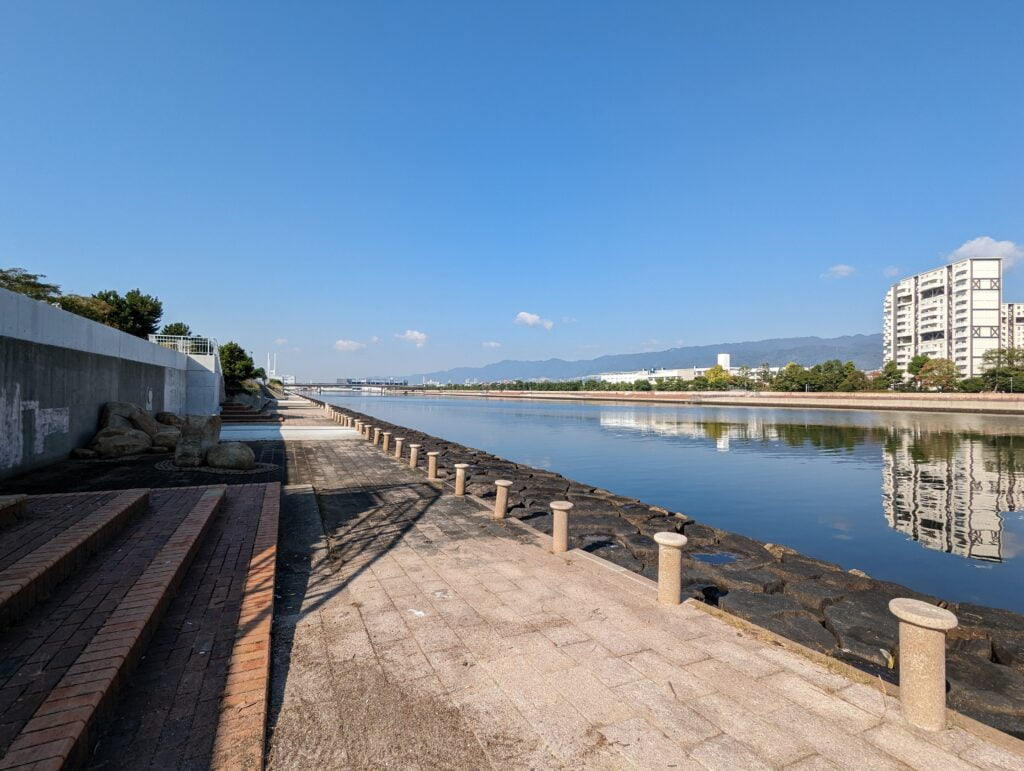 南芦屋浜キャナルパーク(芦屋キャナルパーク)の北側