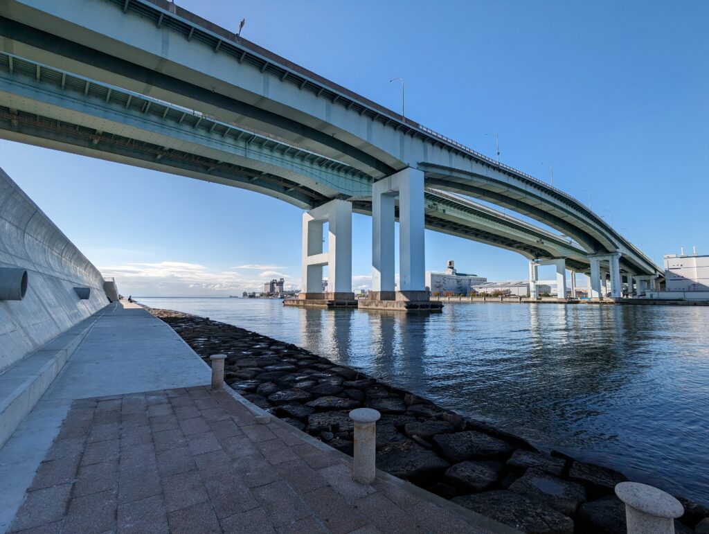 南芦屋浜キャナルパーク(芦屋キャナルパーク)の西側