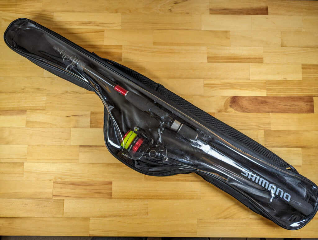 ロッドケースに入ったシマノ シエナコンボ
