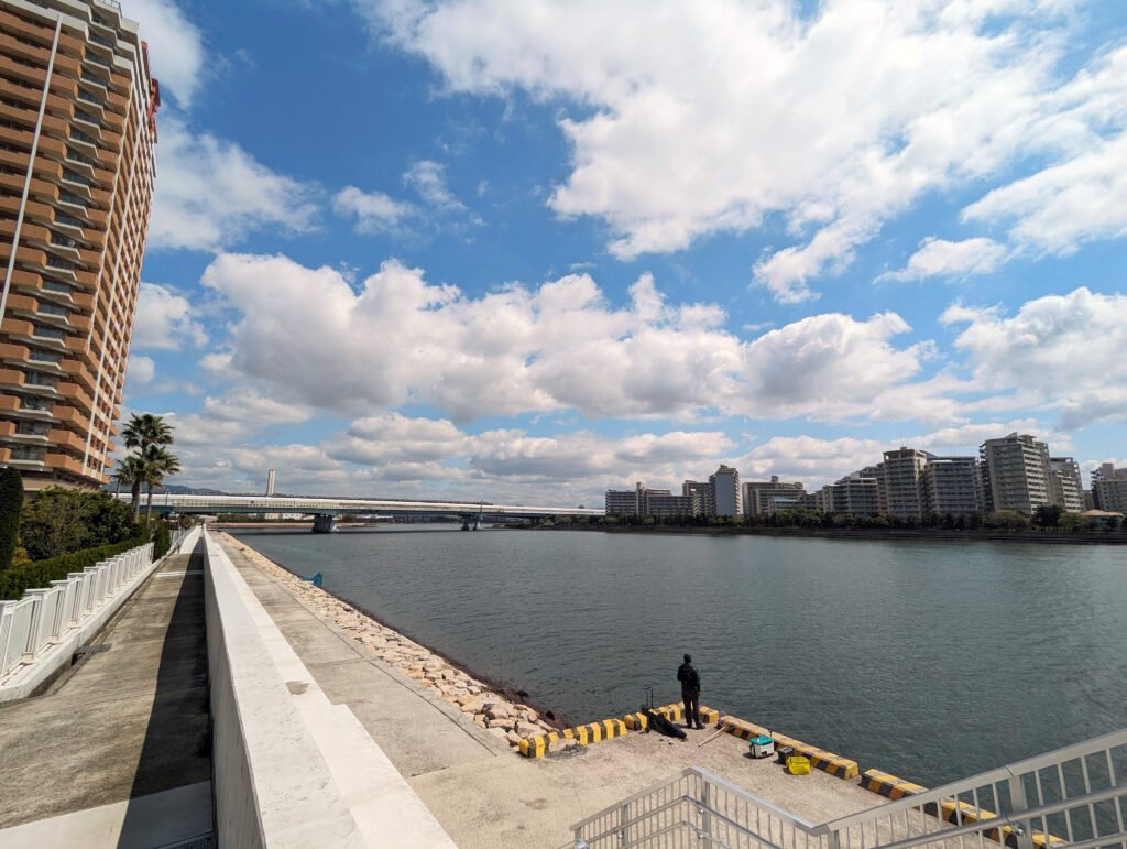 南芦屋浜東護岸(北側)