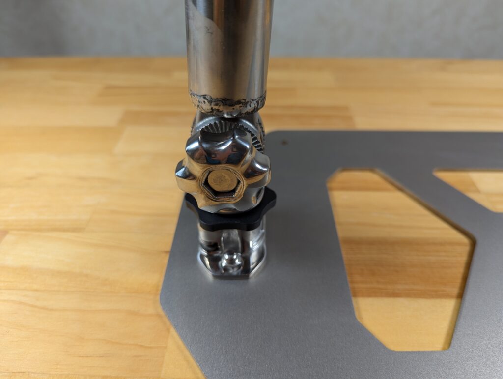 パラソルスタンドの接続部分